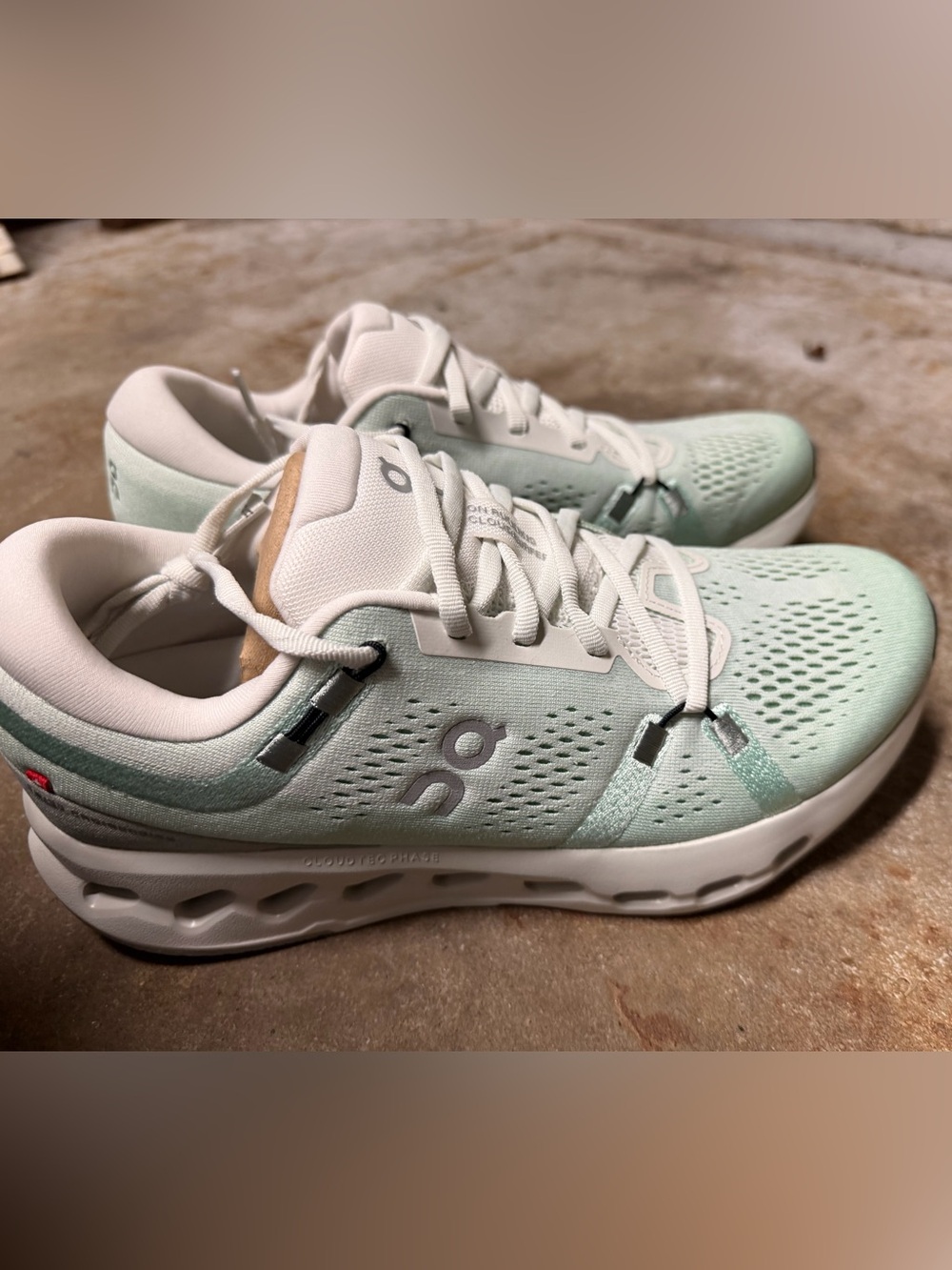 OnCloud CloudSurfer 2 Women's Running Shoes - Mint, size 9.5